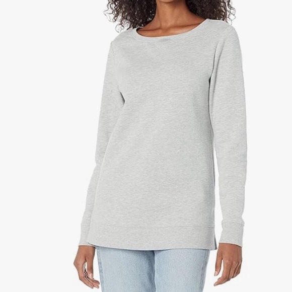 Amazon Essentials Tops - Amazon essential crew neck sweatshirt